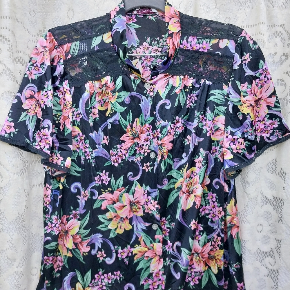 Vintage 70s Vanity Fair Nylon Satin Peignoir Robe Black Colorful Floral Print L